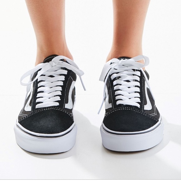 Vans Old Skool Black with White Stripe - Picture 3 of 8